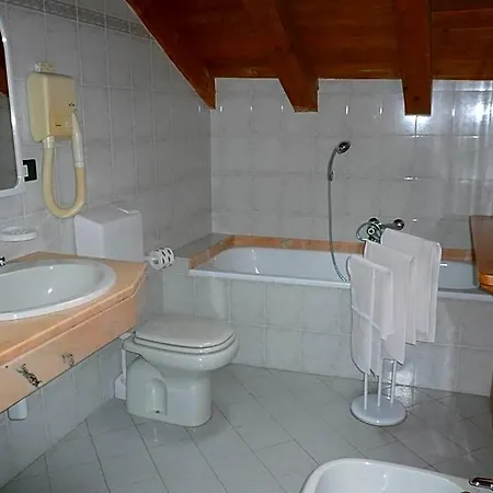Hotel Petit Giles Cogne