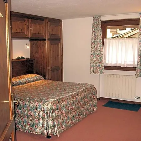 Hotel Petit Giles 2*