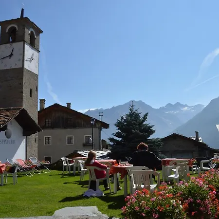 Hotell Petit Giles Cogne