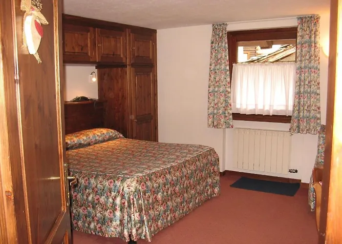 Petit Giles 2* Cogne