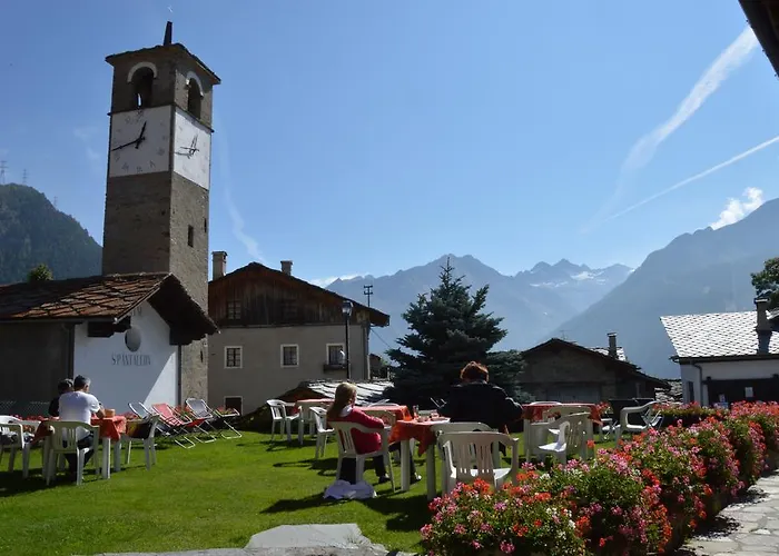 Hotel Petit Giles Cogne